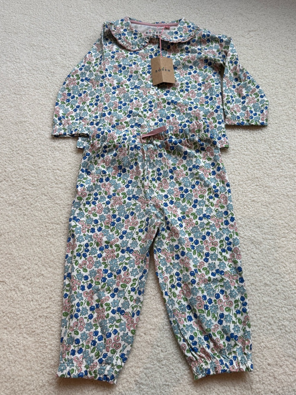 NWT Baby Boden 2 Piece Baby Girl Outfit 12 -18 Months floral ruffled collar